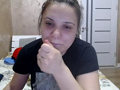 Snapshot of LorraGrey chatting on 04.01.26 LorraGrey online show from 04.01.26