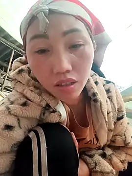hot-luna- online show from 02.12.26