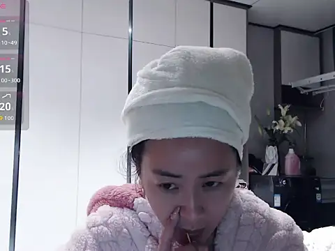 Tsuki-y online show from 03.01.26