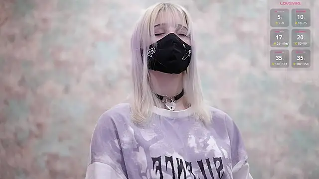 Snapshot of Yunakiss chatting on 02.24.26 Yunakiss online show from 02.24.26