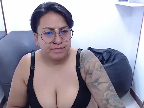 Snapshot of Normani_Bates chatting on 02.03.26 Normani Bates online show from 02.03.26