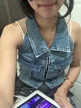 HEENA-STRIP online show from 02.24.26