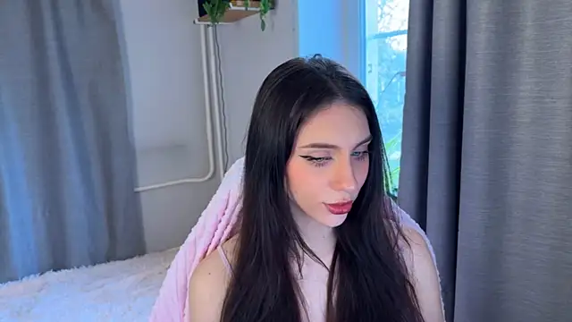 lunawho online show from 04.13.26