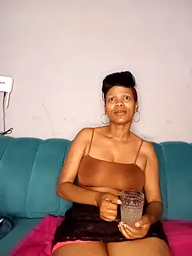 Snapshot of Pogee94 chatting on 02.04.26 Pogee94 online show from 02.04.26