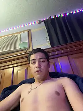 Snapshot of Tupapi696969q chatting on 05.20.26 Tupapi696969q online show from 05.20.26
