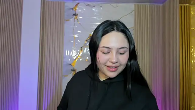 Siena Tay online show from 04.05.26