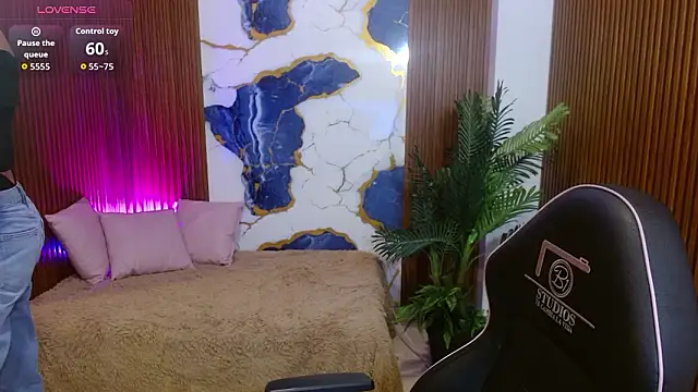 Snapshot of Athenaa_tay chatting on 02.09.26 Athenaa tay online show from 02.09.26