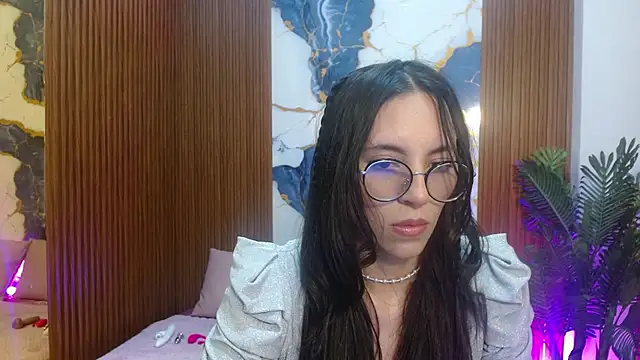 Snapshot of Athenaa_tay chatting on 02.11.26 Athenaa tay online show from 02.11.26