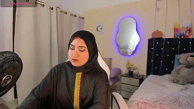 SamiraAwada online show from 04.14.26