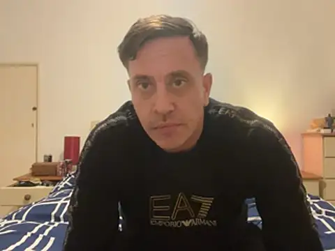 Snapshot of malcolm2334 chatting on 04.03.26 malcolm2334 online show from 04.03.26