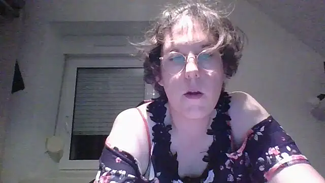 OIseauNoir88 online show from 04.09.26