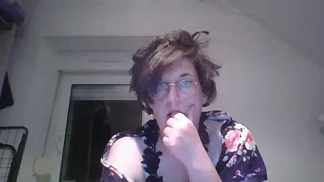 OIseauNoir88 online show from 04.12.26