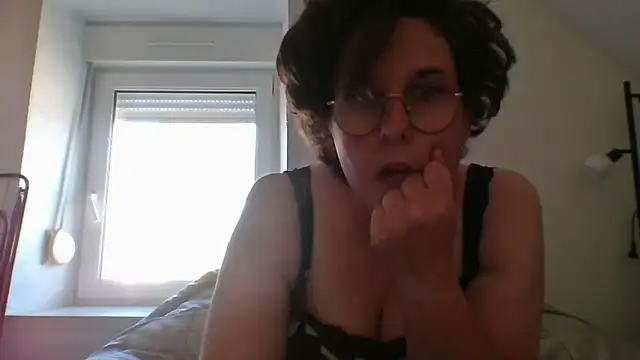 OIseauNoir88 online show from 04.19.26