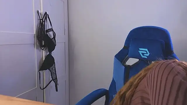 nikapie online show from 02.03.26