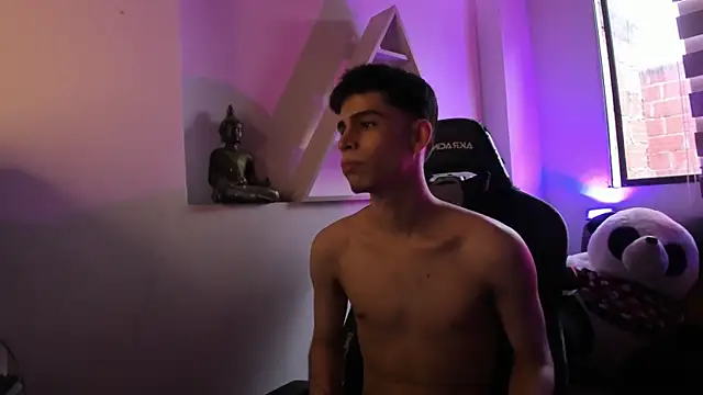 Snapshot of juan_posada chatting on 02.08.26 juan posada online show from 02.08.26