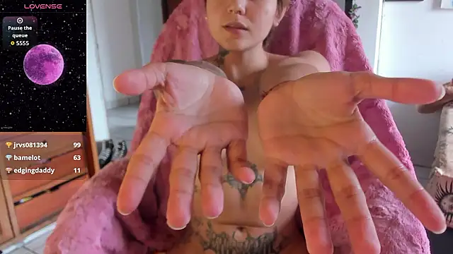 Snapshot of sunflowerr_ chatting on 03.02.26 sunflowerr online show from 03.02.26