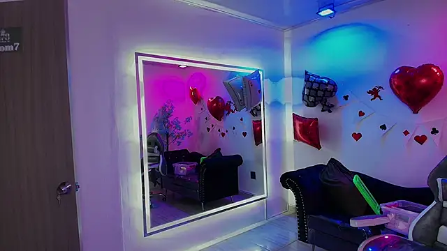 Snapshot of Madame_scarlett chatting on 02.20.26 Madame scarlett online show from 02.20.26