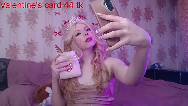 Snapshot of Cutie_Bambi chatting on 02.14.26 Cutie Bambi online show from 02.14.26