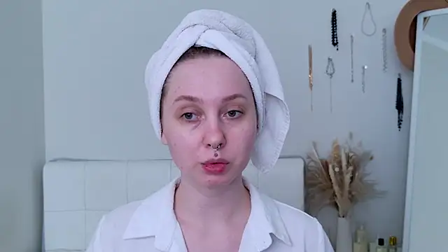 CandiceKingzzz online show from 03.18.26