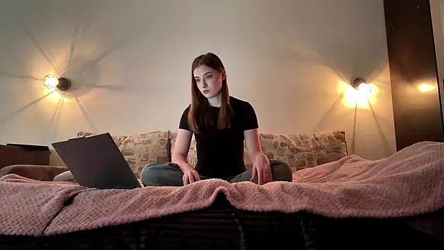 LissaBliss online show from 03.06.26