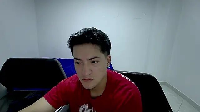 Snapshot of RoseSinsDonViktor chatting on 02.03.26 RoseSinsDonViktor online show from 02.03.26