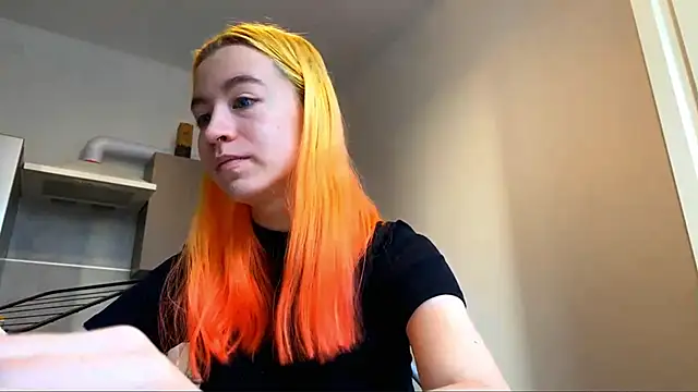 Snapshot of EmilyHein chatting on 02.03.26 EmilyHein online show from 02.03.26