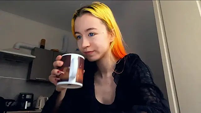 Snapshot of EmilyHein chatting on 03.01.26 EmilyHein online show from 03.01.26