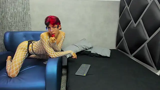 Snapshot of Philipp-Jones chatting on 02.13.26 Philipp-Jones online show from 02.13.26