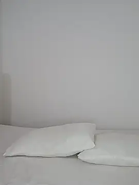 Snapshot of Maria_x_Alejandra chatting on 02.25.26 Maria x Alejandra online show from 02.25.26