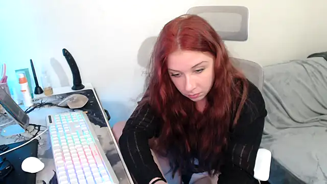 Snapshot of AustrianGirl99AtWork chatting on 02.20.26 AustrianGirl99AtWork online show from 02.20.26