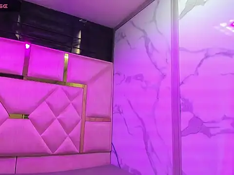 Snapshot of KendallArdent chatting on 02.24.26 KendallArdent online show from 02.24.26