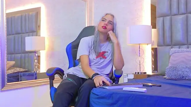 AlanaHouston online show from 07.16.26