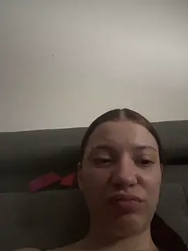 Snapshot of SofieKayla chatting on 02.12.26 SofieKayla online show from 02.12.26