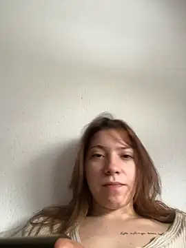 Snapshot of SofieKayla chatting on 04.13.26 SofieKayla online show from 04.13.26