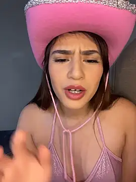 Snapshot of romyamo chatting on 02.07.26 romyamo online show from 02.07.26