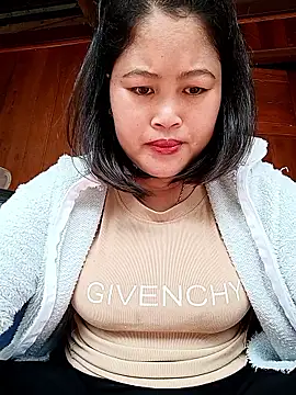 Snapshot of Mayly_Sweet chatting on 02.15.26 Mayly Sweet online show from 02.15.26