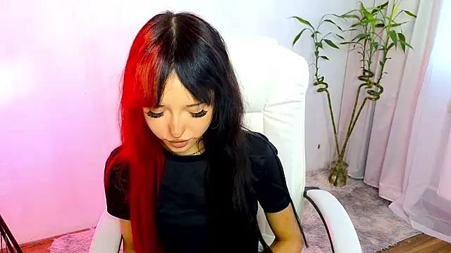 Snapshot of __Amiraa chatting on 02.05.26 Amiraa online show from 02.05.26