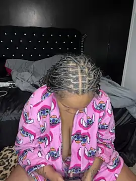 Snapshot of tipheragain chatting on 04.10.26 tipheragain online show from 04.10.26