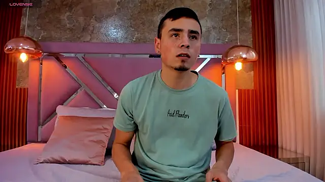 ChloeandAdam online show from 03.08.26