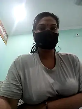 Snapshot of hot-tanya chatting on 03.18.26 hot-tanya online show from 03.18.26