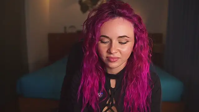 Sarah Pink online show from 05.28.26