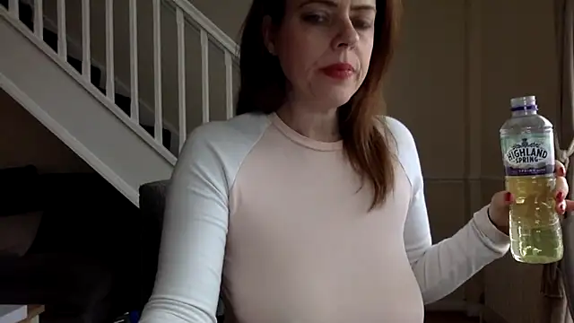 Snapshot of ElizabethArden42- chatting on 02.26.26 ElizabethArden42- online show from 02.26.26