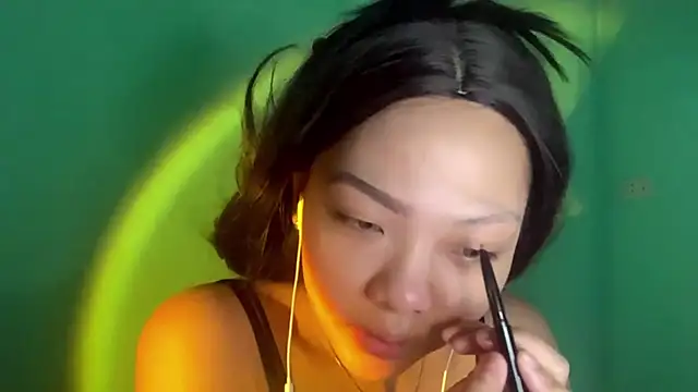 Snapshot of TerisaYellow chatting on 02.11.26 TerisaYellow online show from 02.11.26