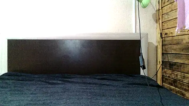 LuckyLust15 online show from 04.25.26