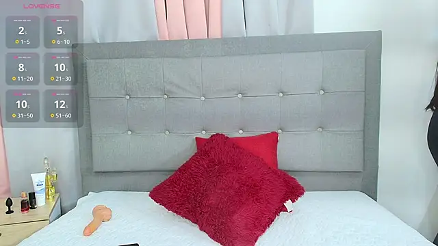 Snapshot of Karla_94 chatting on 02.21.26 Karla 94 online show from 02.21.26