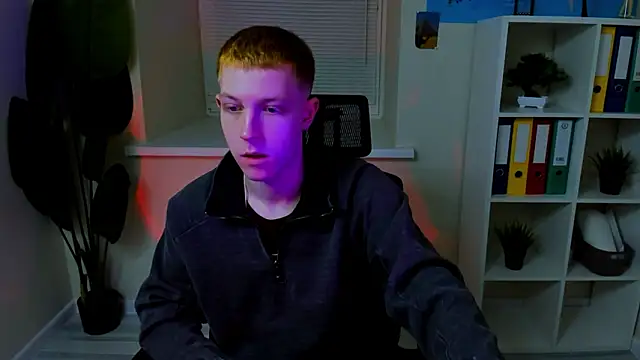 Snapshot of Dylan_Norton chatting on 02.20.26 Dylan Norton online show from 02.20.26