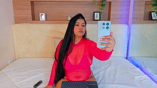 VioletBloomm online show from 02.21.26