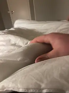 siisidjfjfjdj online show from 02.28.26