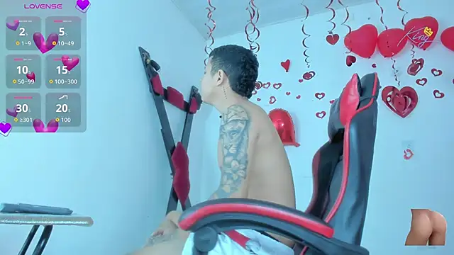 Snapshot of Steven_and_Camilo18 chatting on 02.21.26 Steven and Camilo18 online show from 02.21.26