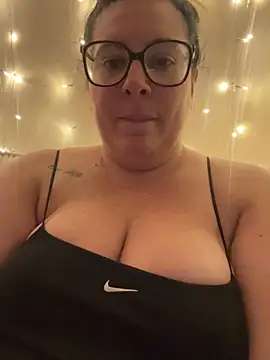 JasmineGlow7 online show from 02.18.26